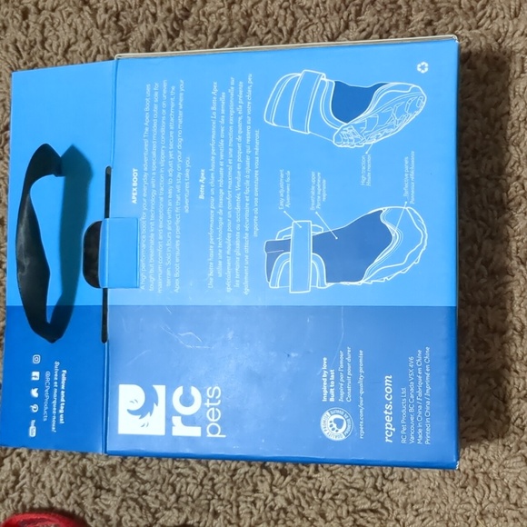 Dog winter boots size medium - Picture 3 of 4